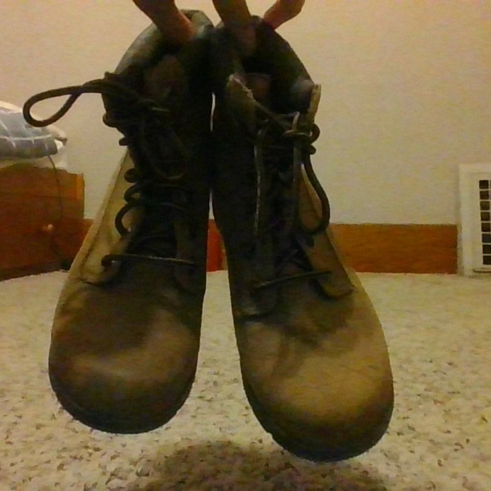 american eagle boots